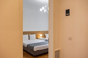 Home Out Rooms & Apartments