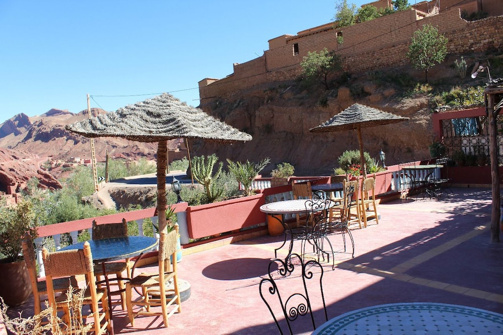 Hotel cascades dades