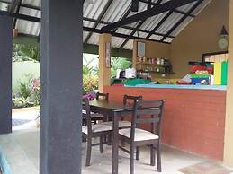 Randoni Villa