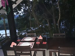 Randoni Villa