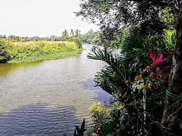 Randoni Villa