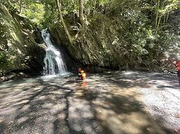 Mhuwe hotspring