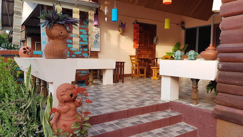 Muangchaem House