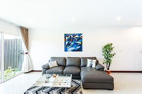 AP Grand Residence by Lofty