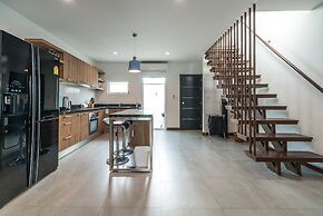 AP Grand Residence by Lofty