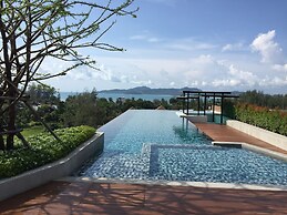 6 Avenue Surin by Lofty