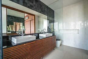 The Quarter by Lofty