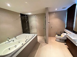 Privilege Residences by Lofty