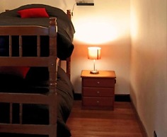 Hostal Irreal - Hostel