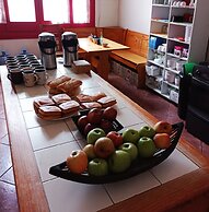 Hostal Irreal - Hostel