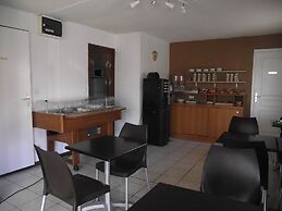 Rev'Hotel