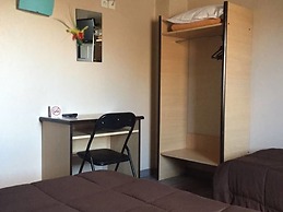 Rev'Hotel