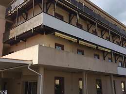 Rev'Hotel