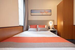 YEHS Hotel Sydney QVB