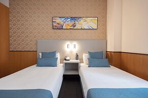 YEHS Hotel Sydney QVB