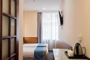 YEHS Hotel Sydney QVB