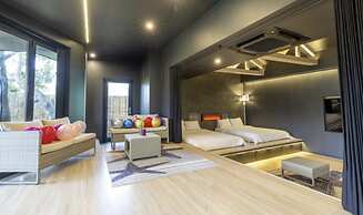 Jeju Bunker Hotel & Resort