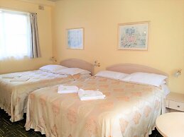 Clarendon Motel and Guesthouse