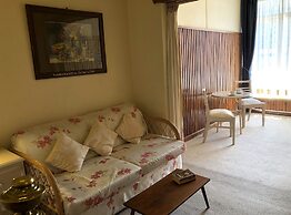 Clarendon Motel and Guesthouse