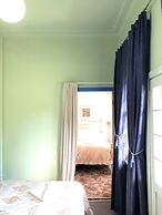 Clarendon Motel and Guesthouse