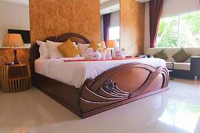 Bangrak Pier Resort