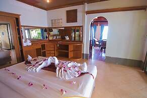Bangrak Pier Resort