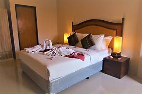 Bangrak Pier Resort