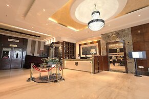 Palmdale Hotel & Resort