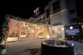 Palmdale Hotel & Resort