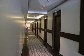 Palmdale Hotel & Resort