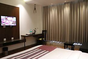 Palmdale Hotel & Resort