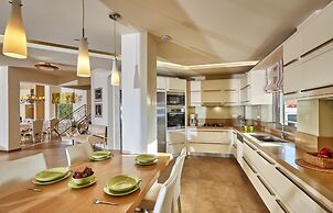 Villa Evergreen
