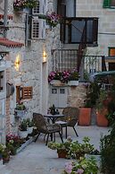 Luxury View Marjan