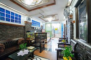 RedDoorz @ Palanan Makati 2