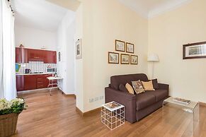 Charming 2bed Apt Overlooking Duomo