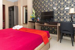 RedDoorz Plus @ Paal 2 Manado