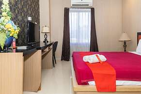 RedDoorz Plus @ Paal 2 Manado