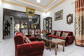 RedDoorz near Sam Ratulangi Airport