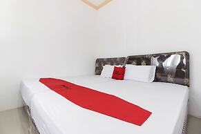 RedDoorz near Sam Ratulangi Airport