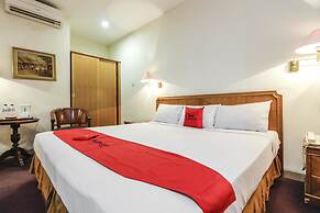 RedDoorz Plus near GBK Senayan
