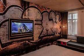 Hotel The Match