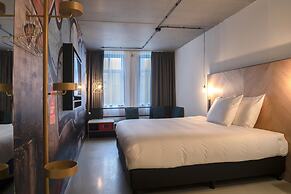 Hotel The Match