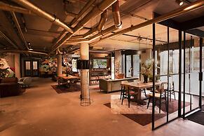 Hotel The Match