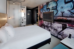 Hotel The Match