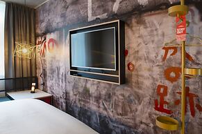 Hotel The Match