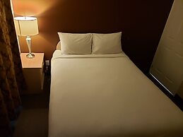 Shemron Suites Hotel