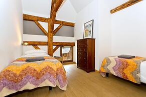 Hideout Hostel