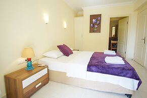 Larmos Villa