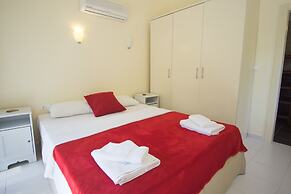 Larmos Villa