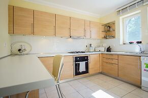 Larmos Villa